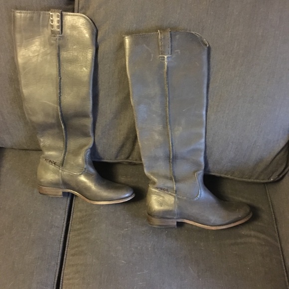 FRYE sz 8 - Picture 2 of 5